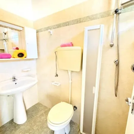 Modern And Spacious In * ビビオーネ